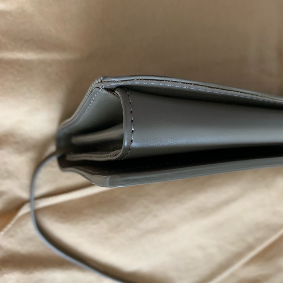 Louis Vuitton Epi Leather Honfleur Clutch Bag - Picture 7 of 15